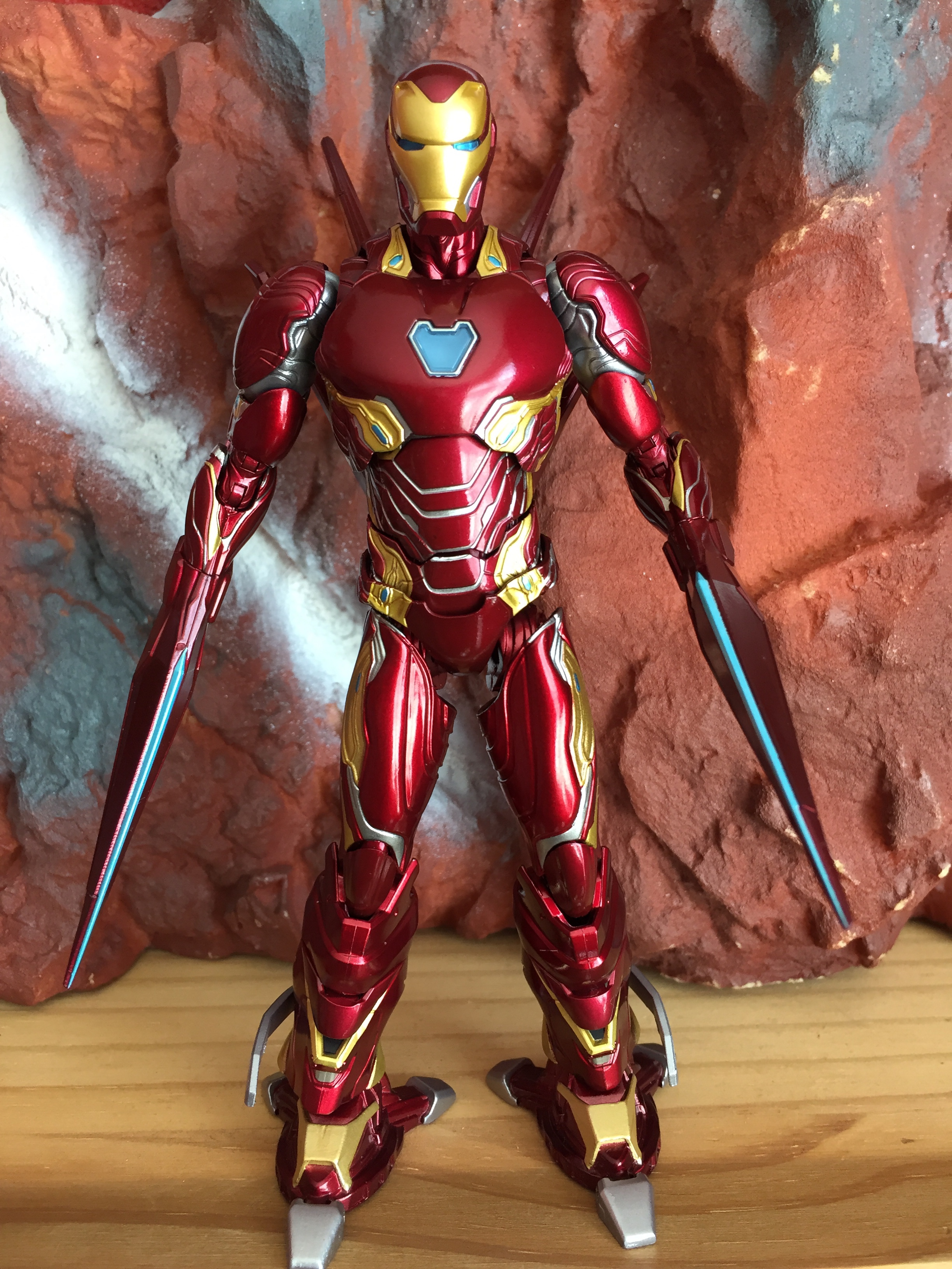 S.H Figuarts Review | Iron Man MK 50 Nano Weapon Set (Avengers ...